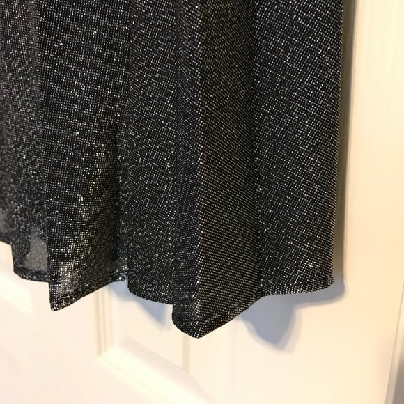 Metallic Pleated Skirt - Picture 5 of 13